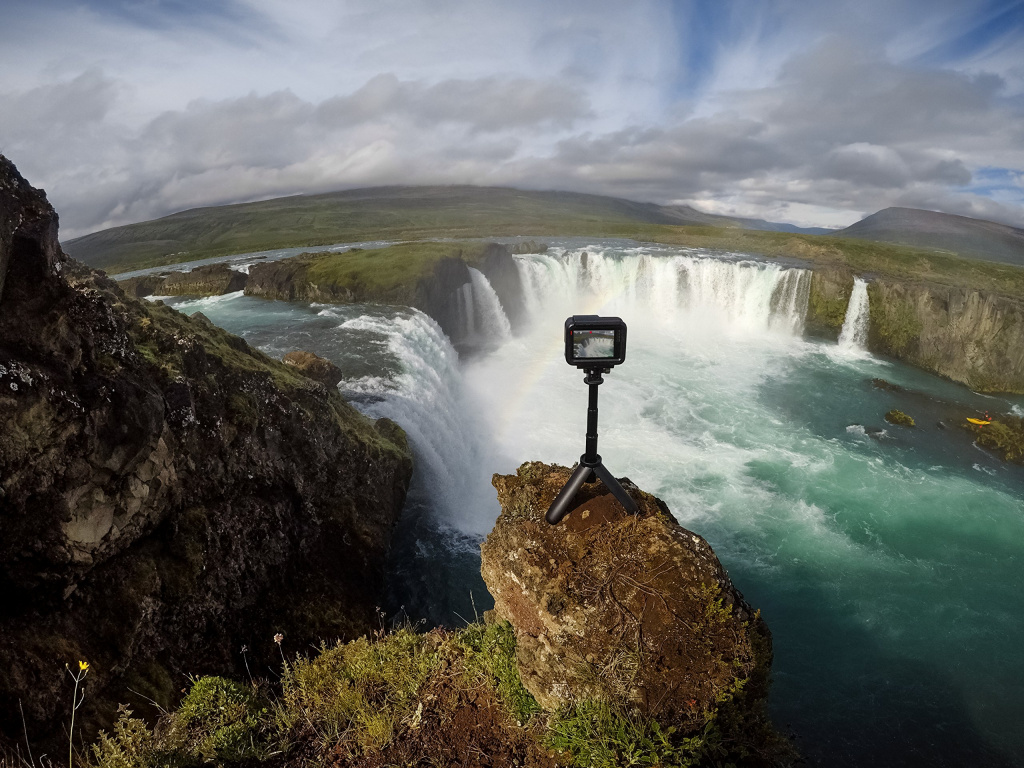 gopro-afttm-001-mini-monopod-shtativ-shorty_8.jpg